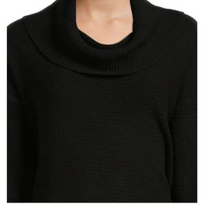 Time and Tru women’s long sleeve cow neck latch sweater NWT ladies lg.